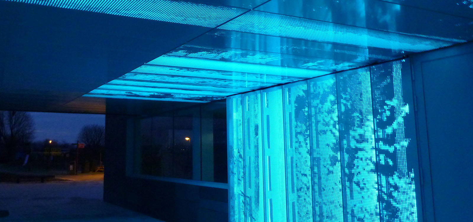 VPT Versteeg Zwembad de Nekker RGB Led Verlichting 1600x750 px